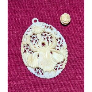 Vintage Carved‎ Bone Floral Pendant